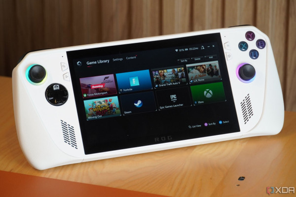 SteamOS Emerges as Preferred OS for Handheld Gaming Over Windows 11