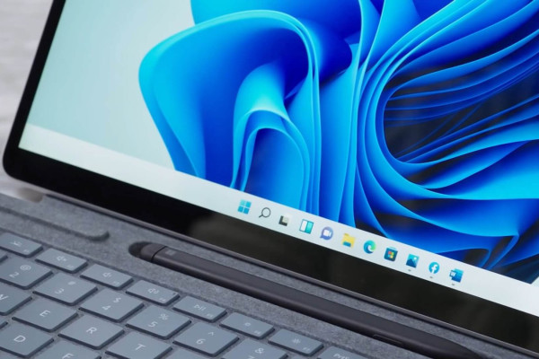 Windows 11 Update Enhances File Explorer Tabs in Taskbar for Beta Users