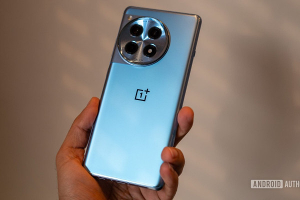 OnePlus to Introduce Video Battery Saver in Upcoming Android 15 Update