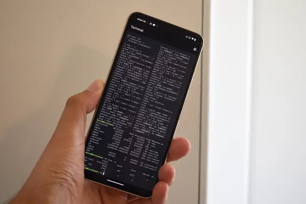 Android Linux Terminal App Now Available for Pixel Users