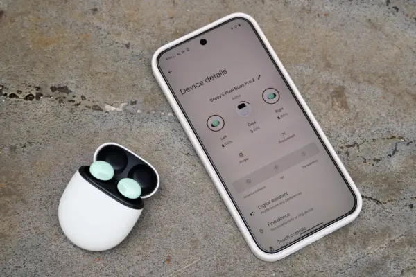 Google Updates Earbuds Battery Status Display on Android