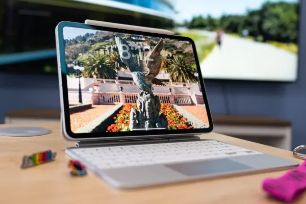 Instagram's New App Enhances iPad Experience