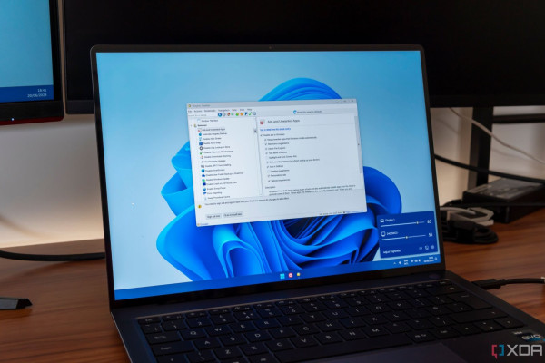 Exiting Fullscreen Mode on Windows: Use F11 or Esc Key