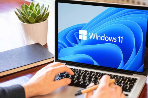 Microsoft's KB5043076 Update for Windows 11 Faces User Complaints
