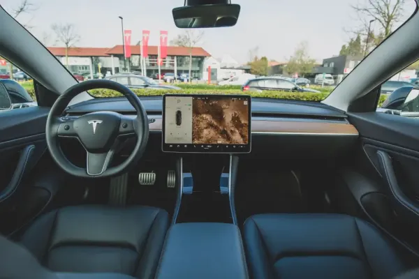 Tesla Expands App Functionality for Android Users