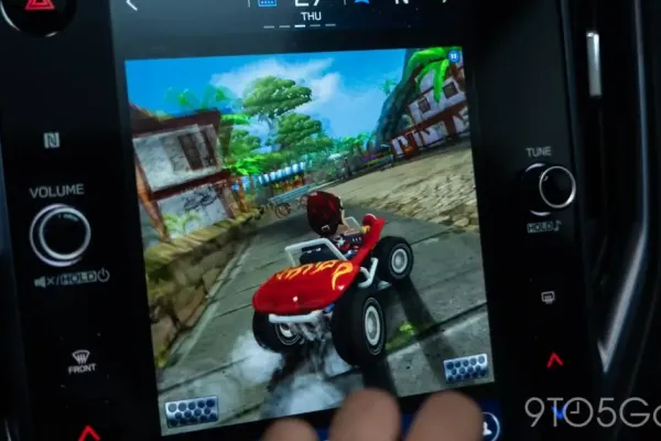 Android Auto Update Introduces Games for Car Displays