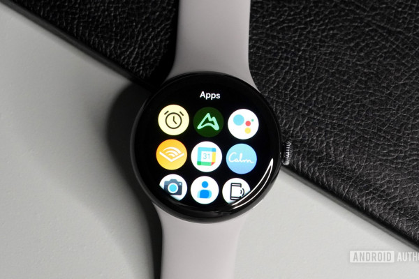 Smartwatch User Experience: Grid View Enhances App Navigation Efficiency